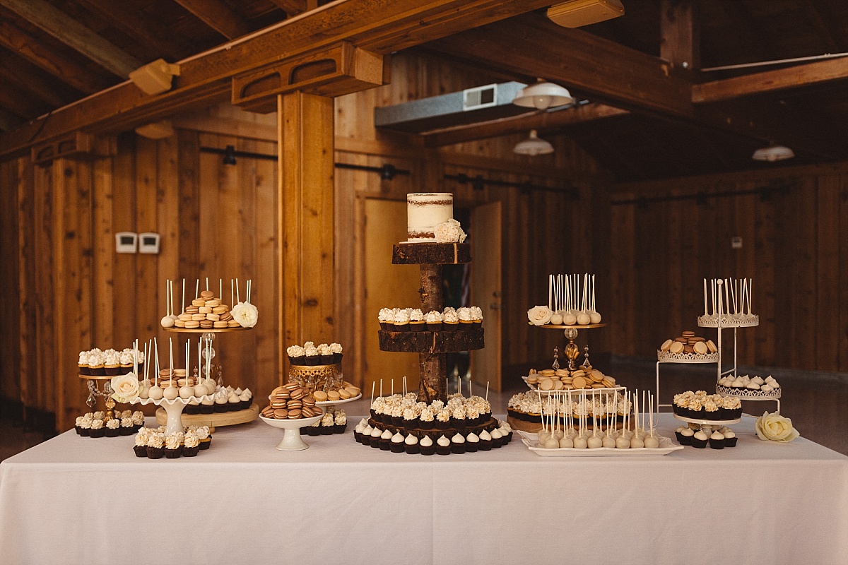 Wedding Cake at Kiana Lodge