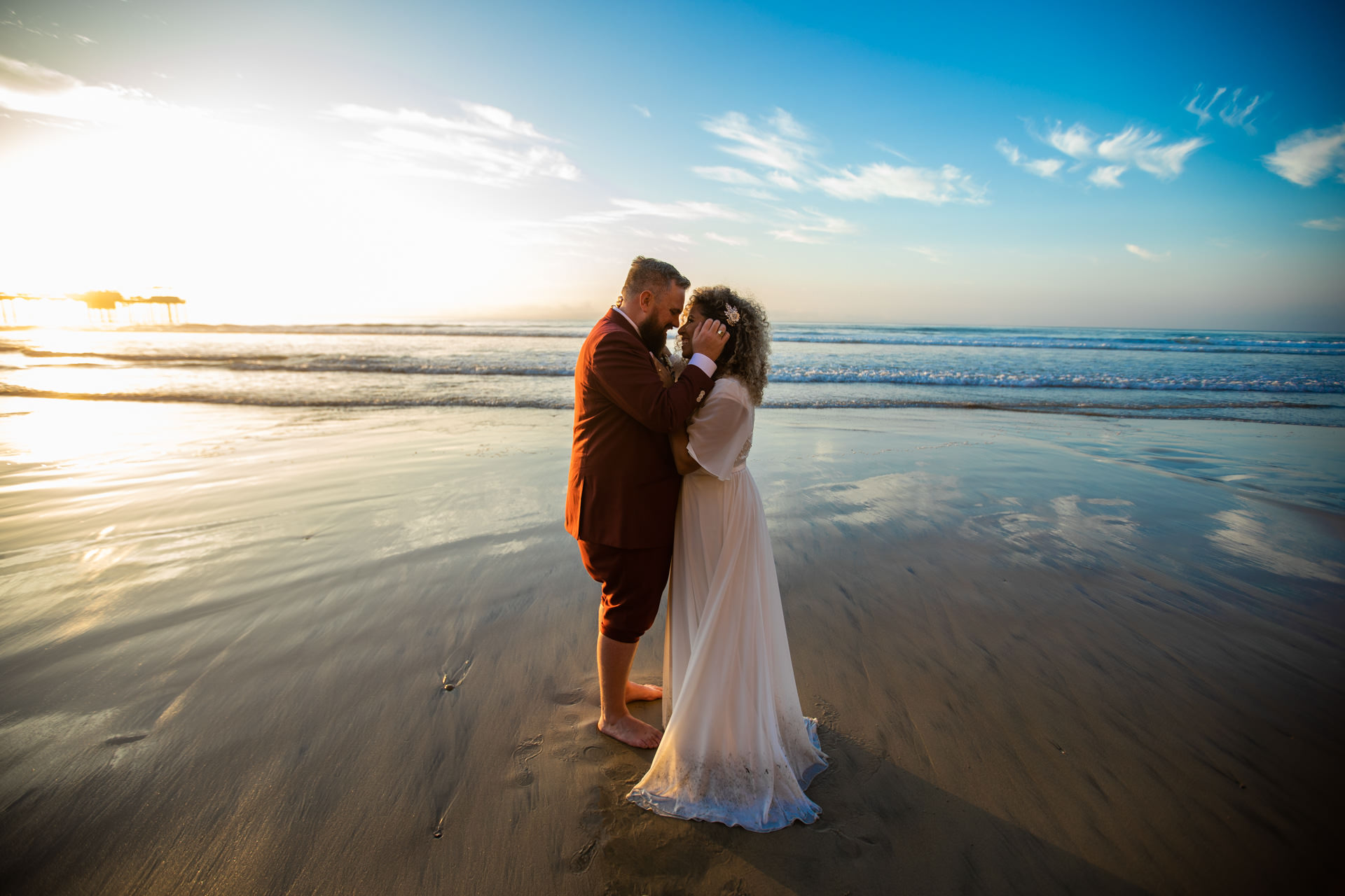 Eruc Gerusa Couple Portrait La Jolla San Diego Beach Wedding Sunset by Faces Photography