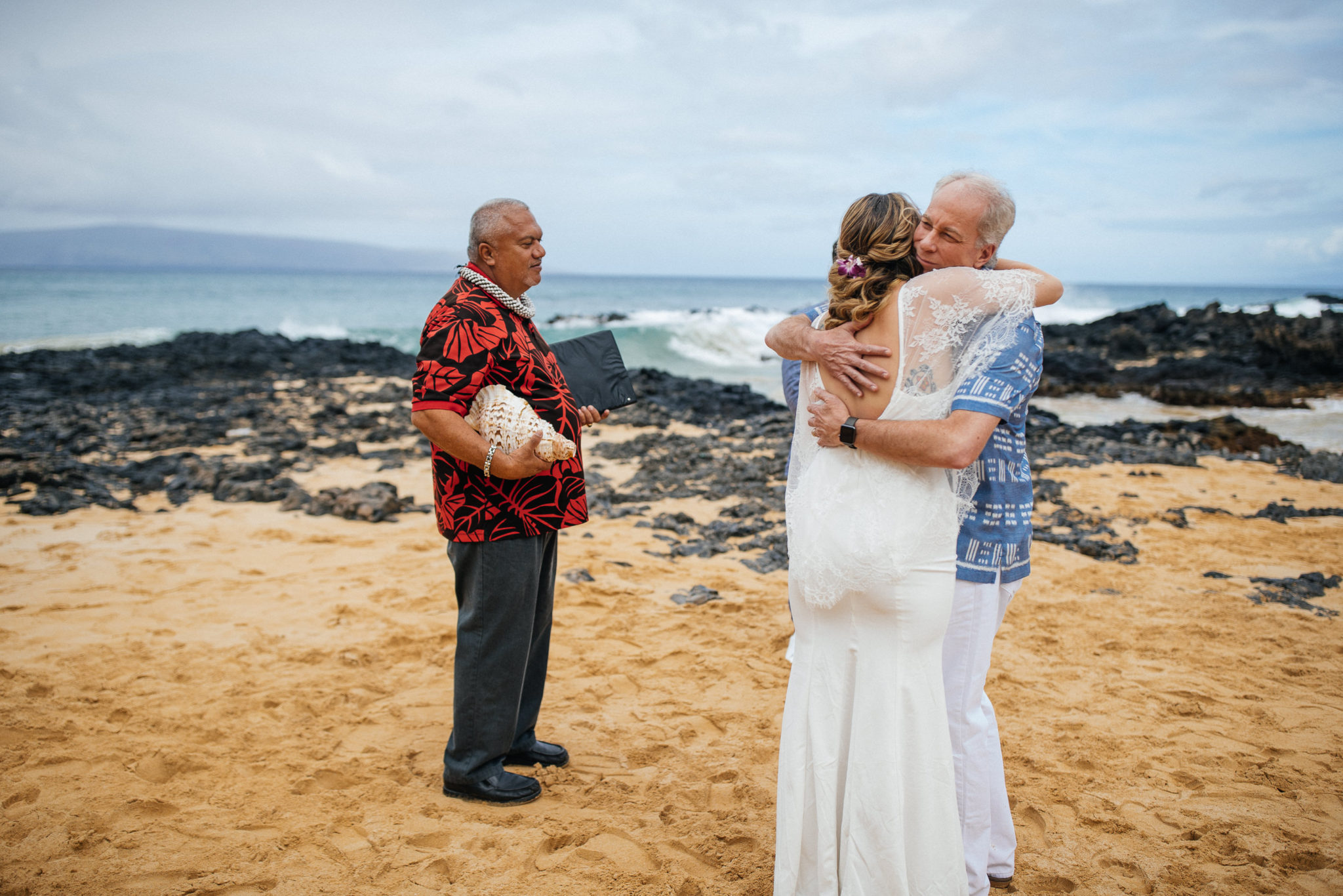 Secret Beach Cove Makena Maui Wedding