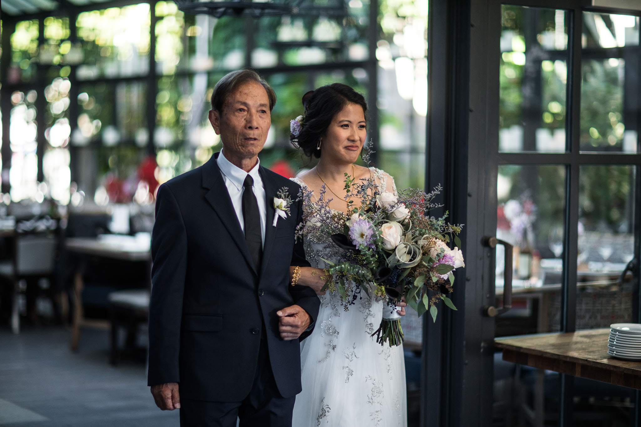 Newport Beach Dad walking bride down the aisle