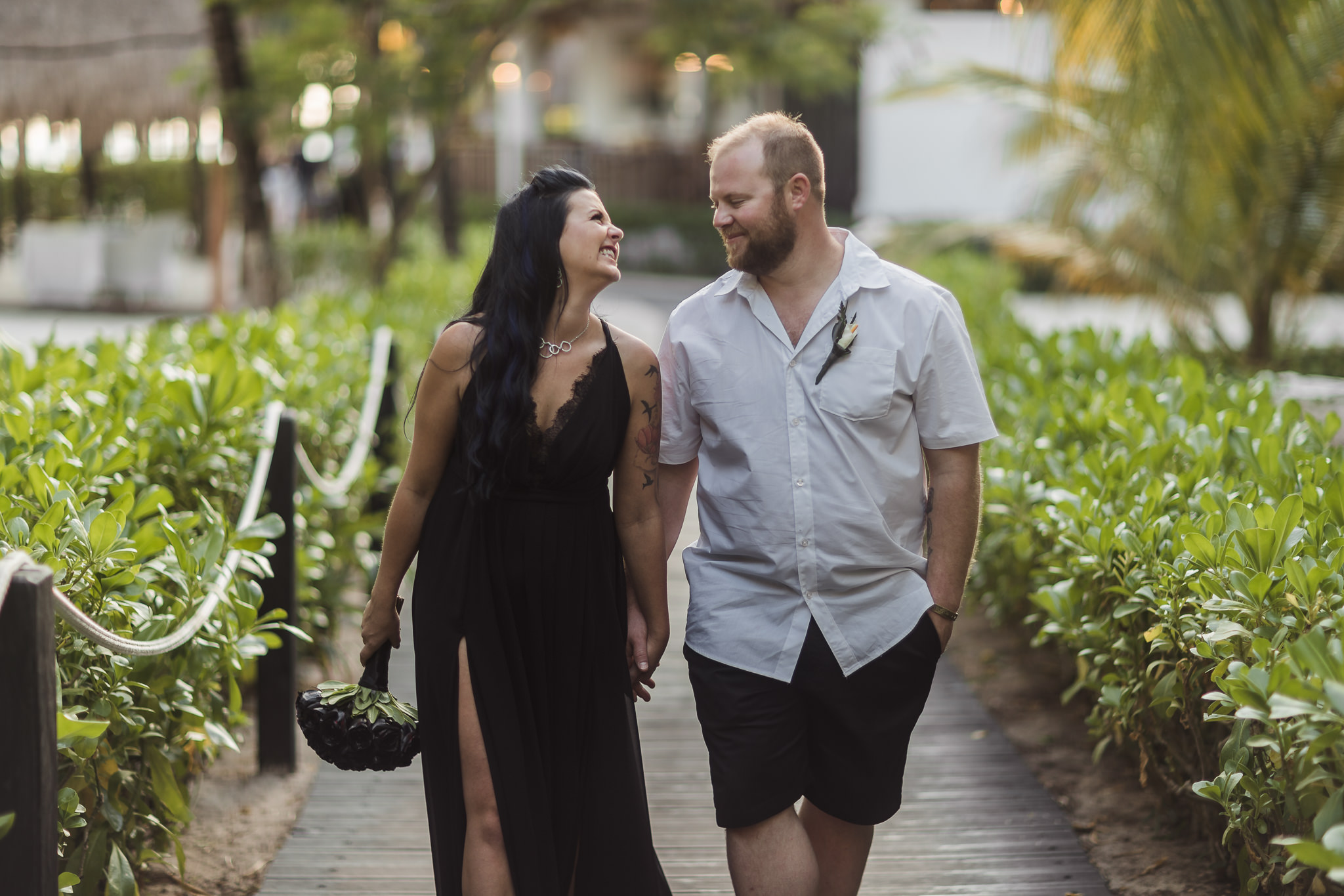 Couples Portraits on the Beach in Mexico