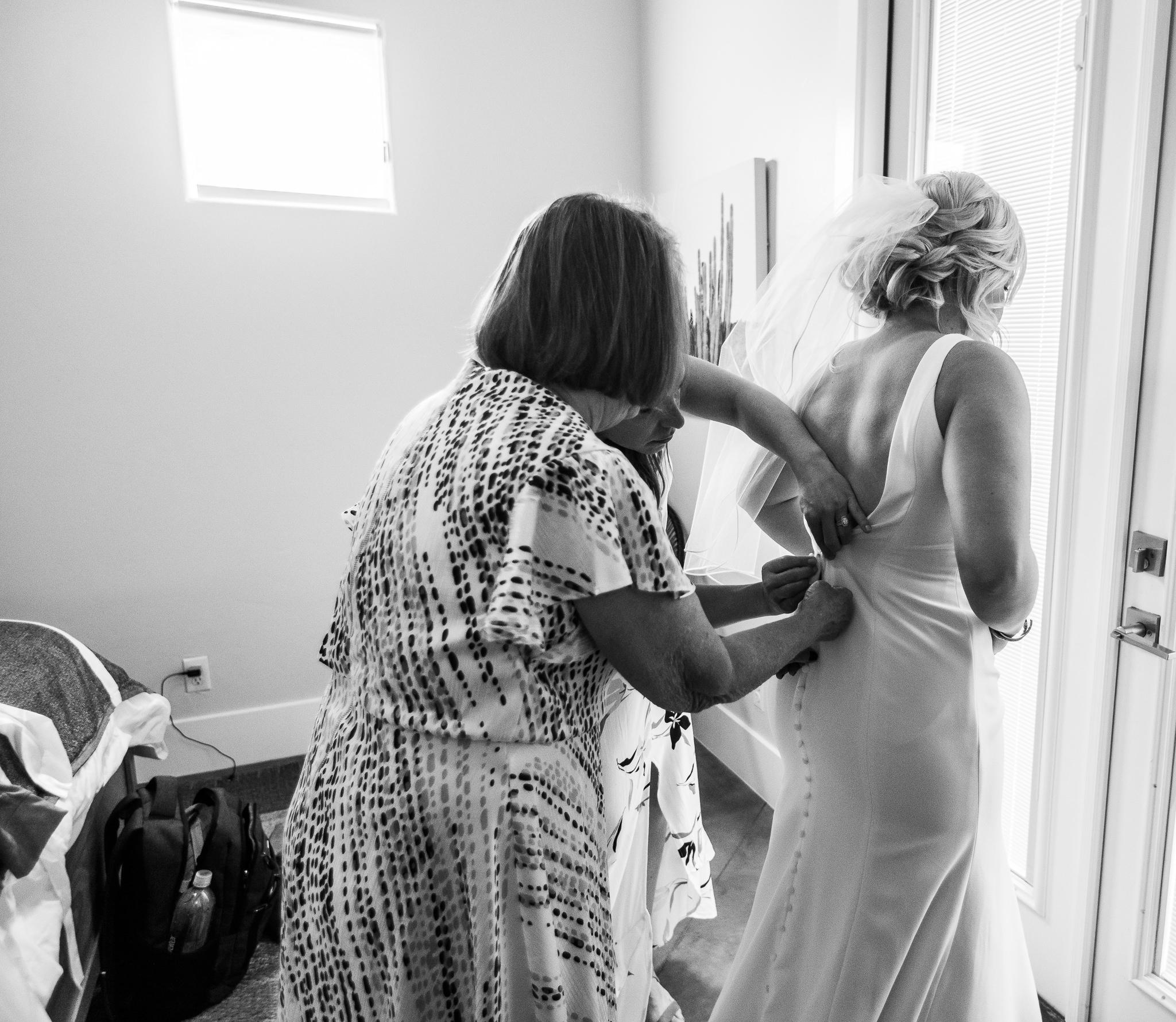 Bride Getting Ready Photos Southern Utah Elopement