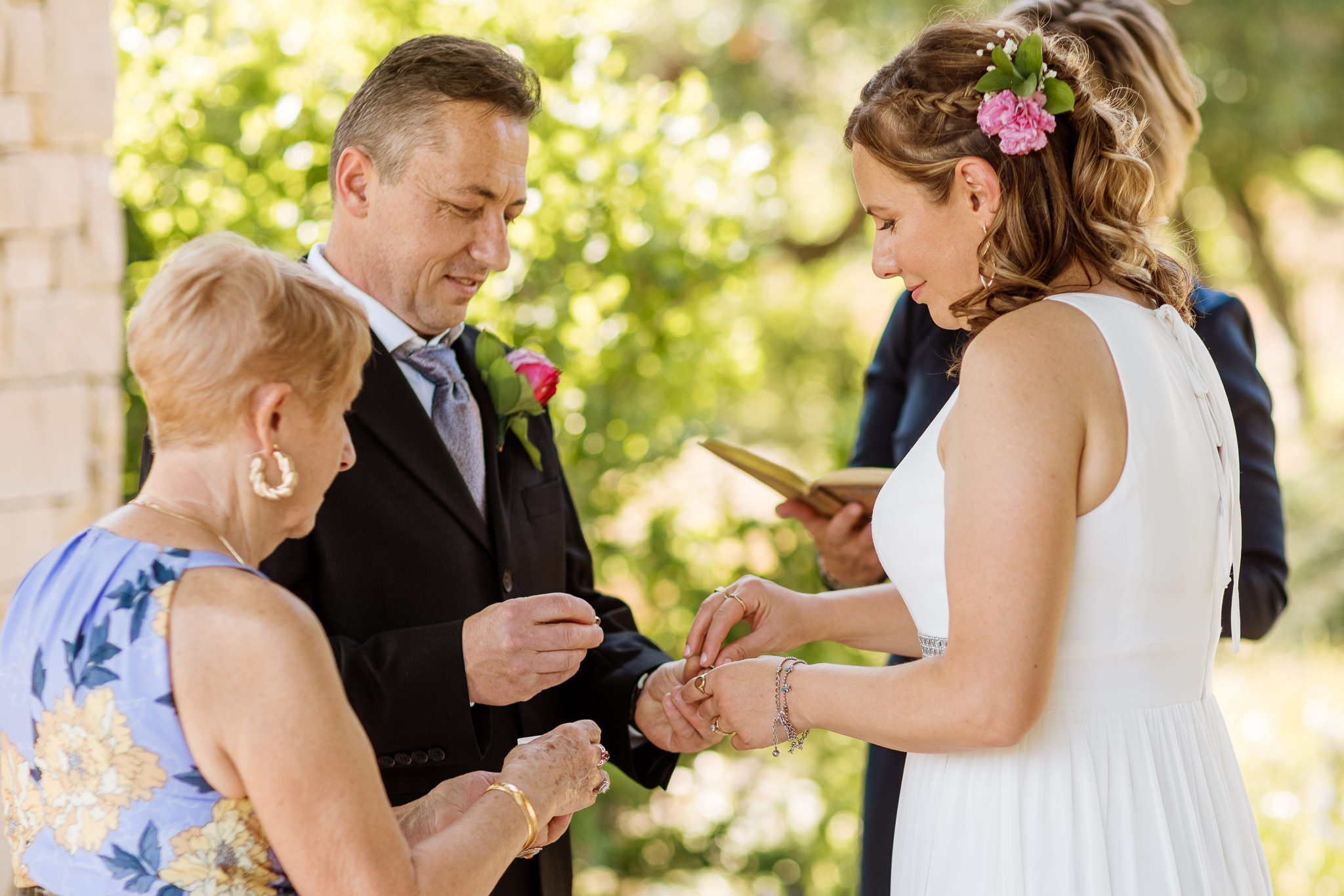 couple portraits before wedding